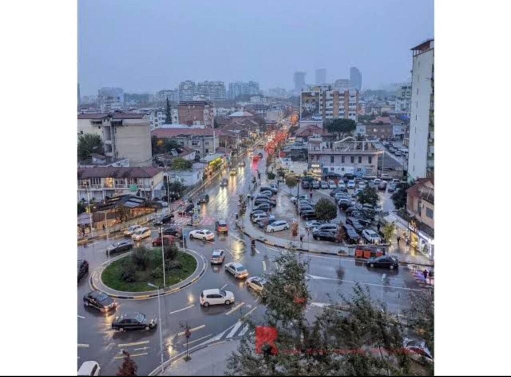 🔥 Shop for Sale – Paris Commune, near KESH