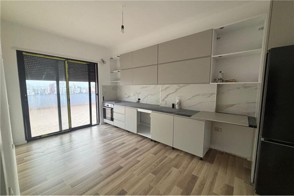 🏙️ PENTHOUSE FOR SALE – VLORË