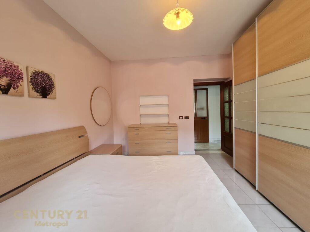 Jap me qira apartament 1+1, ne rrugen Naim Frasheri prane Zogut te Zi!
