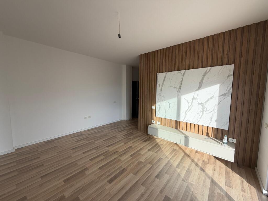 Papafingo ekskluzive Ne Shitje