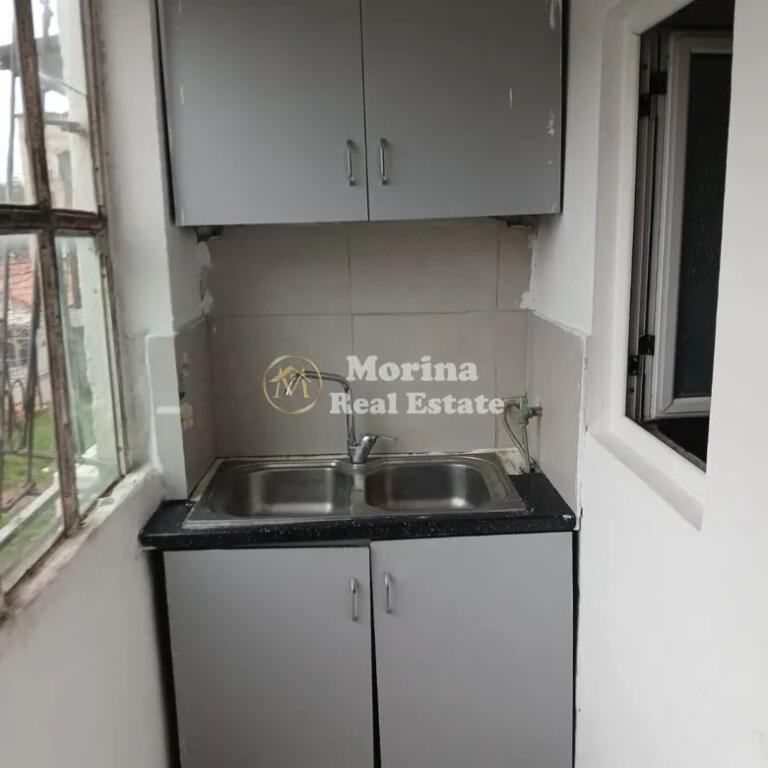 Rent | Apartment 1 + 1, Kombinat, 250 €/month