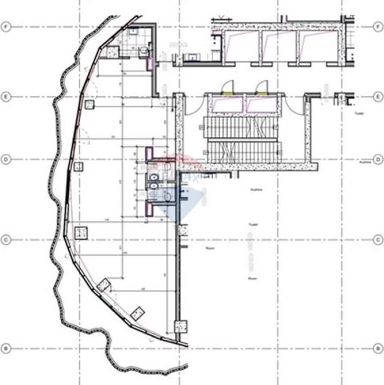 Locale commerciale in affitto in Piazza