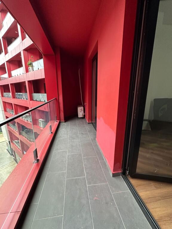 AMBIENT PER ZYRE TE ARLIS NDERTIM FARMCIA 10