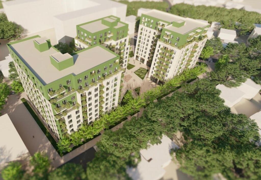 Shitet Apartament 2+1+2 ish parku