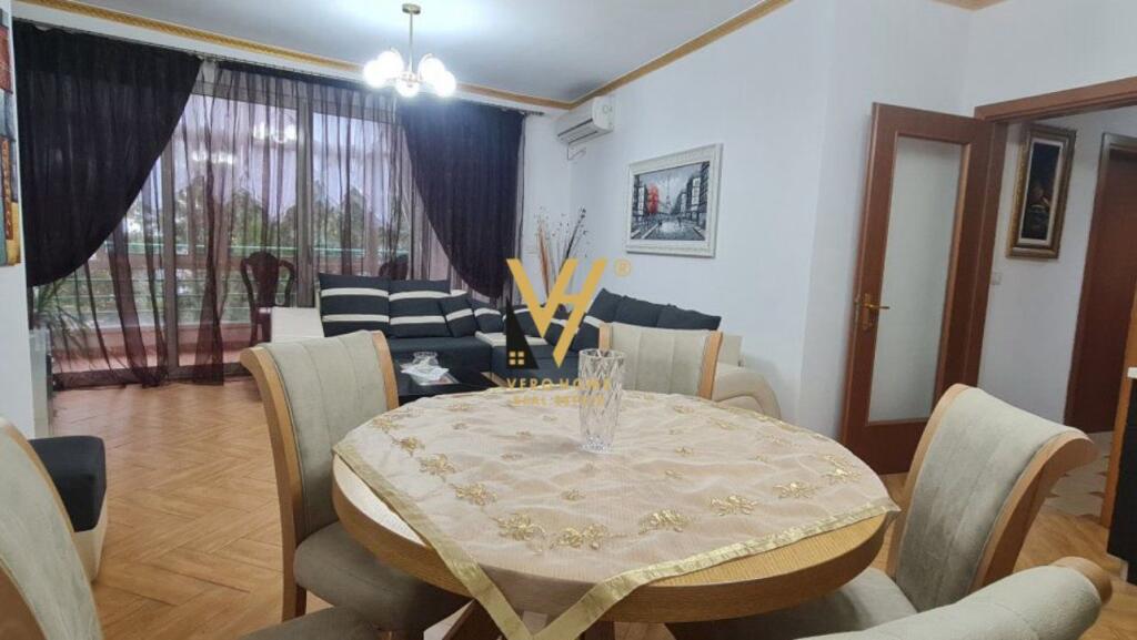 JEPET APARTAMENT 2+1 ME QIRA NE DON BOSKO 66.000 LEKE