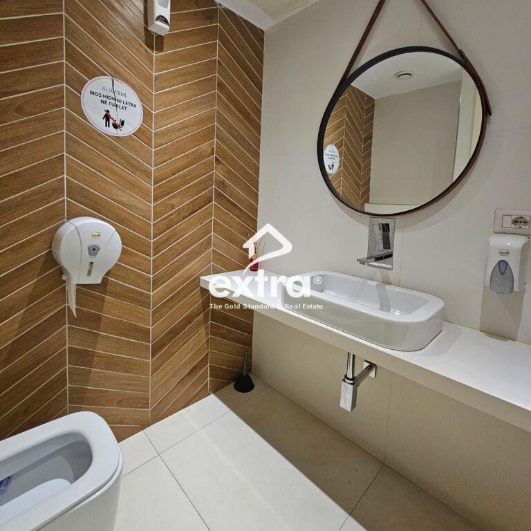 SHITET PRONA DHE BIZNESI