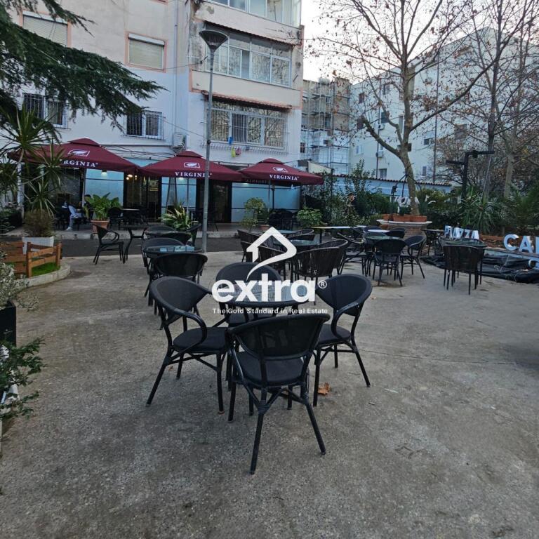 SHITET PRONA DHE BIZNESI