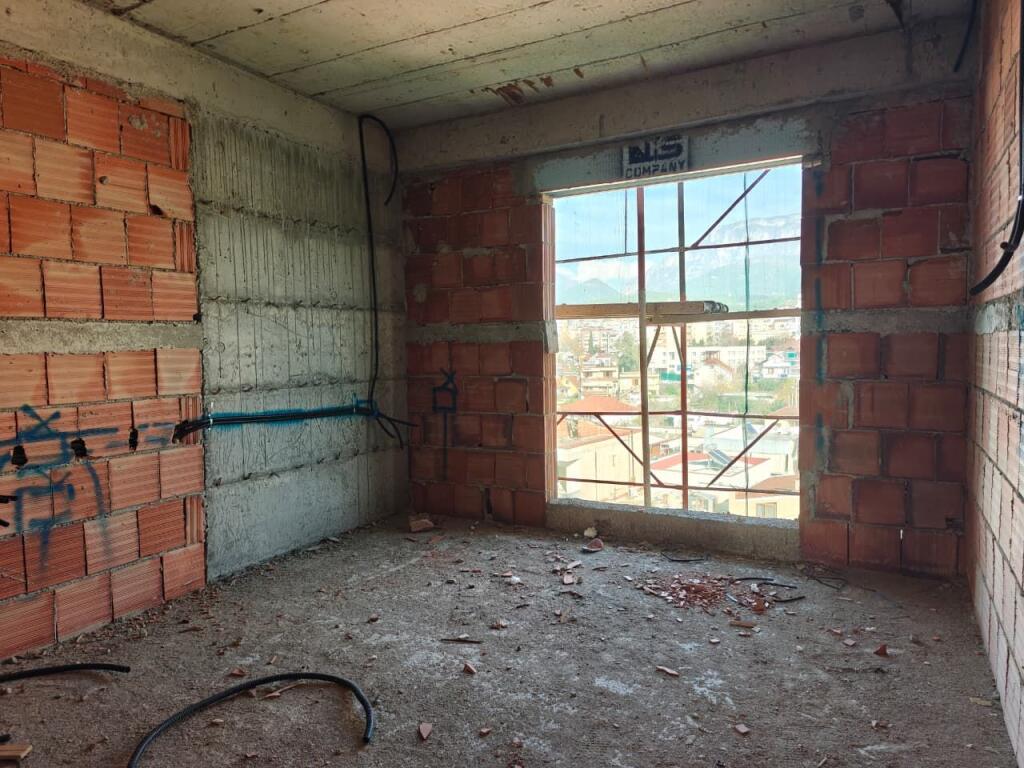 Apartment 2+1 for Sale in Porcelan