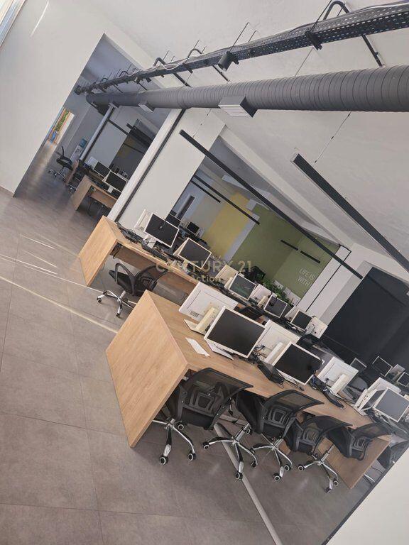 Zyrë për qira në Astir 750 m²!
