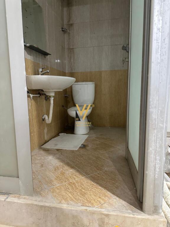 JEPET BODRUM 80 M2 ME QERA NE ASTIR 40.000 LEKE