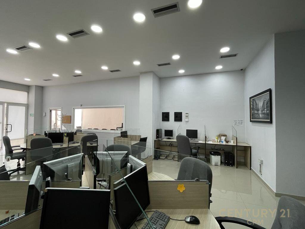 Zyre me qira tek Ali Demi!
