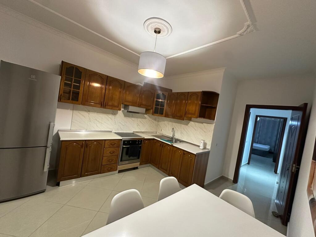 Astir, jepet me qira apartment 1+1! 40.000 Leke