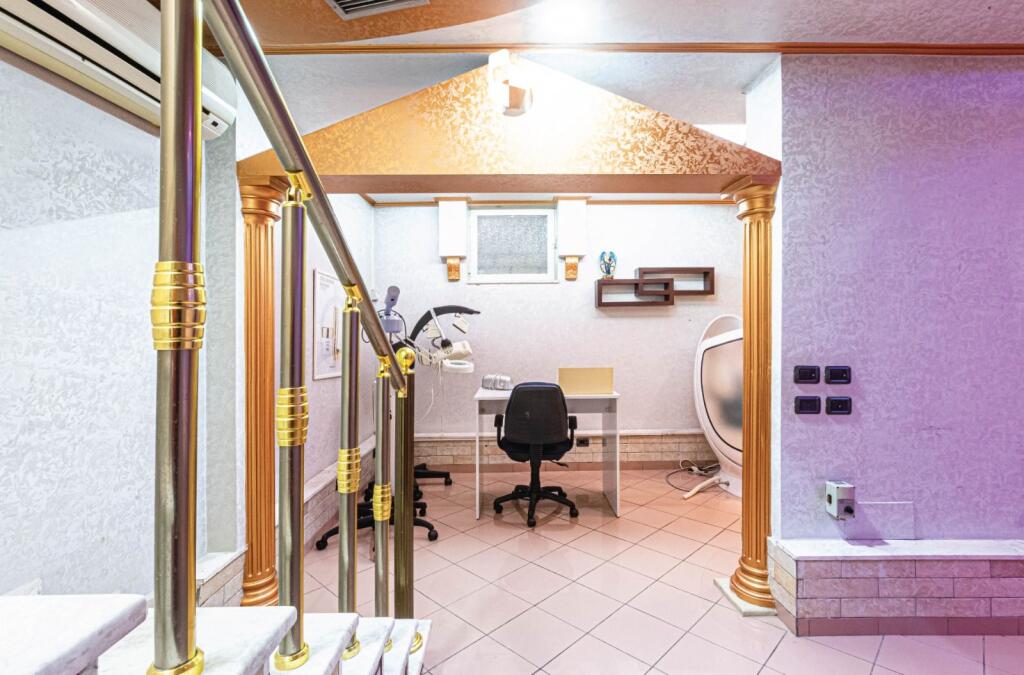 In Affitto: Locale su 2 Piani 📍Mine Peza/Via Durres || (1.000€/mese) Posizione Super, Vicino al Centro