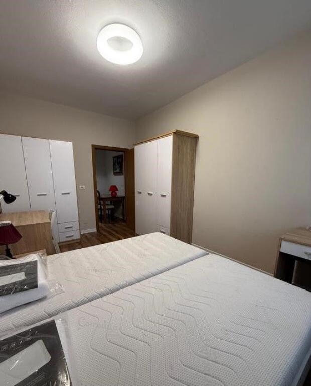 Apartament 2+1+2 jepet me qira – Rruga “Mina Peza”, Tiranë!