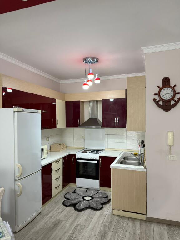 Apartament 1+1, Don Bosko!