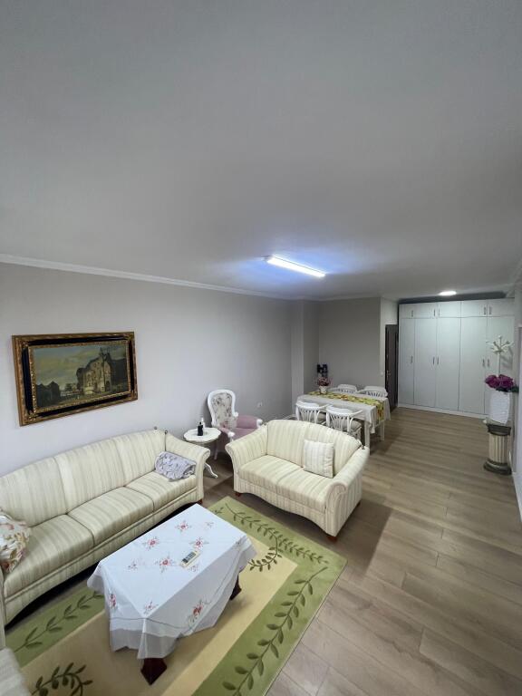 Apartment 2+1+2 for rent in the center of Tirana