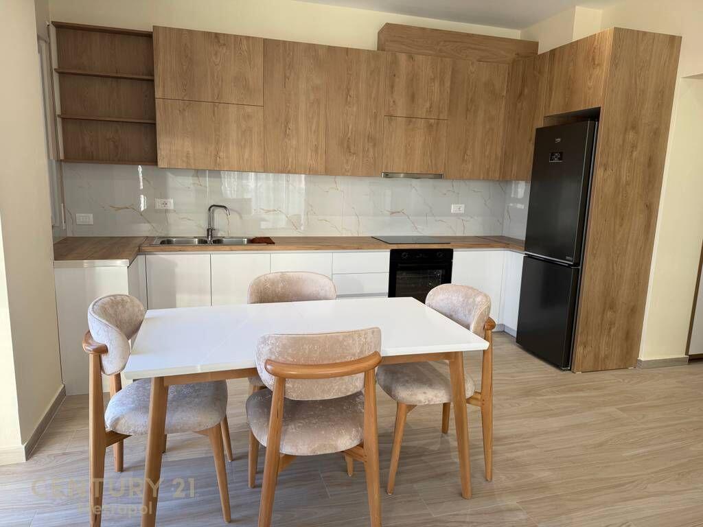 FOR RENT APARTMENT 2+1+2, KAMËZ CENTER!
