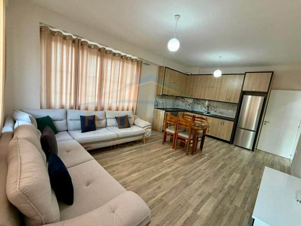 Rent, Apartment 2+1+Parking Space, Unaza e Re.