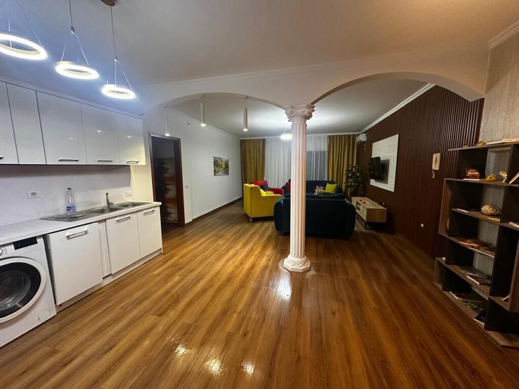 Super ap 2+1 at myslym shyre ( him kolli )