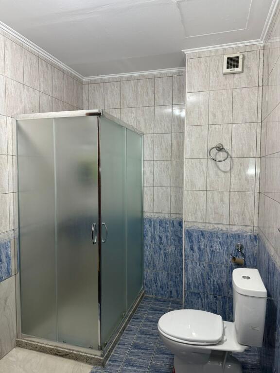 Apartament 1+1, Don Bosko!