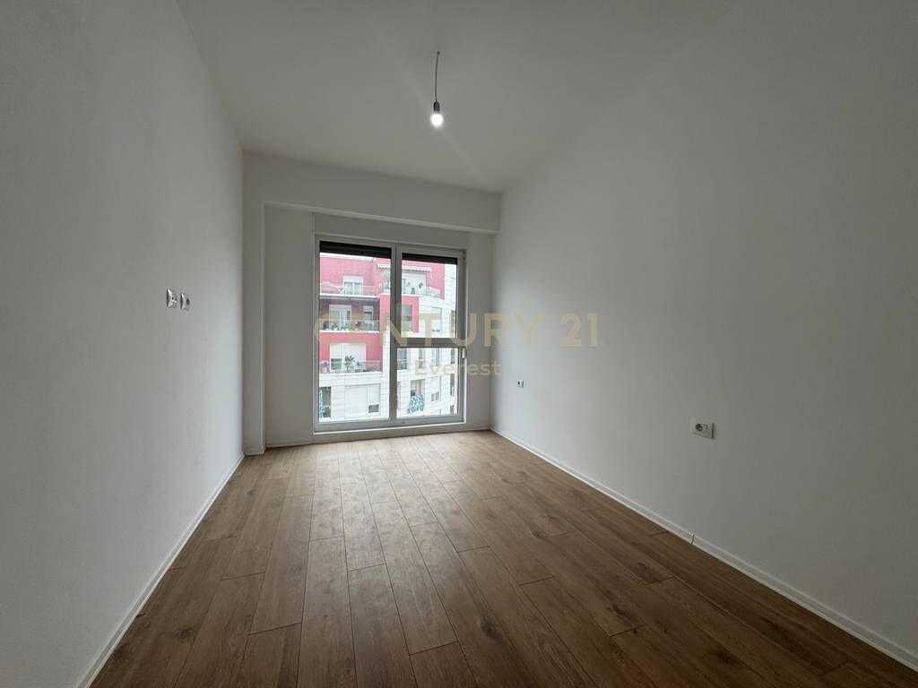 SIRI KODRA, SELL APARTMENT 1+1+PARKING SPACE