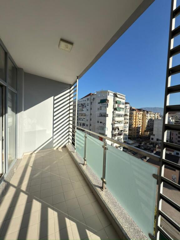 Selling apartment 2+1+2, Kika 2, Komuna e Parisit