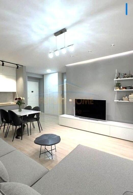 Shitet , Apartament 1+1 , Fiori Di Bosco, Tirane