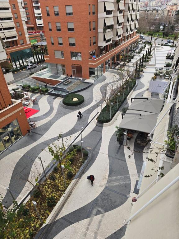 APARTAMENT 1+1 PER QIRA 650EU