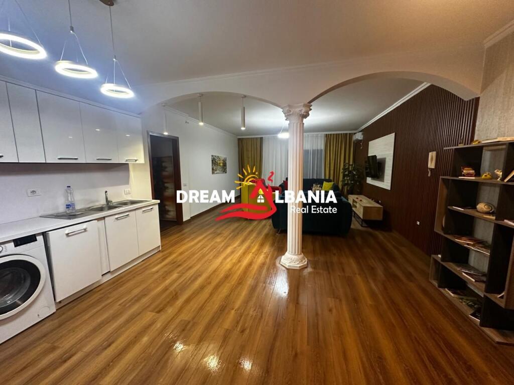 2+1 apartment for rent in the Myslym Shyri area, Him Kolli street (ID 42211060).