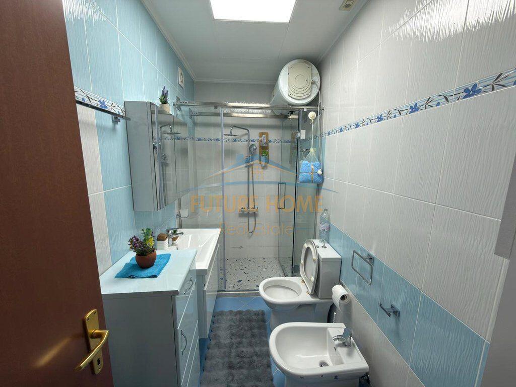 Rent, Apartment 3+1+2+Parking Space, Dry Lake, Tirana.