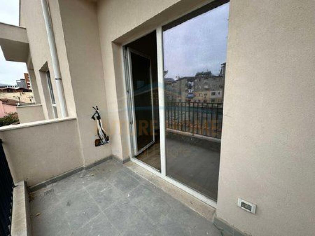 For sale, Apartment 1+1, Dritan Hoxha Street.