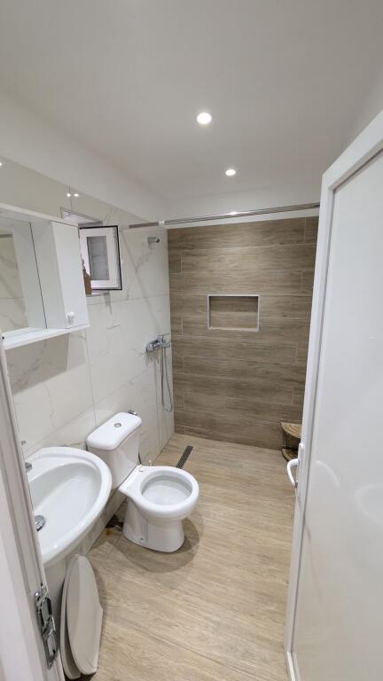 Casa Privata 1+1 in Affitto a Kafja e Remes.