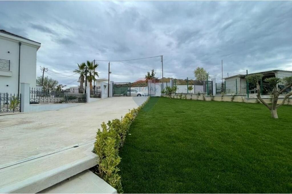 A newly finished villa is for rent in Mjulle Bathore.