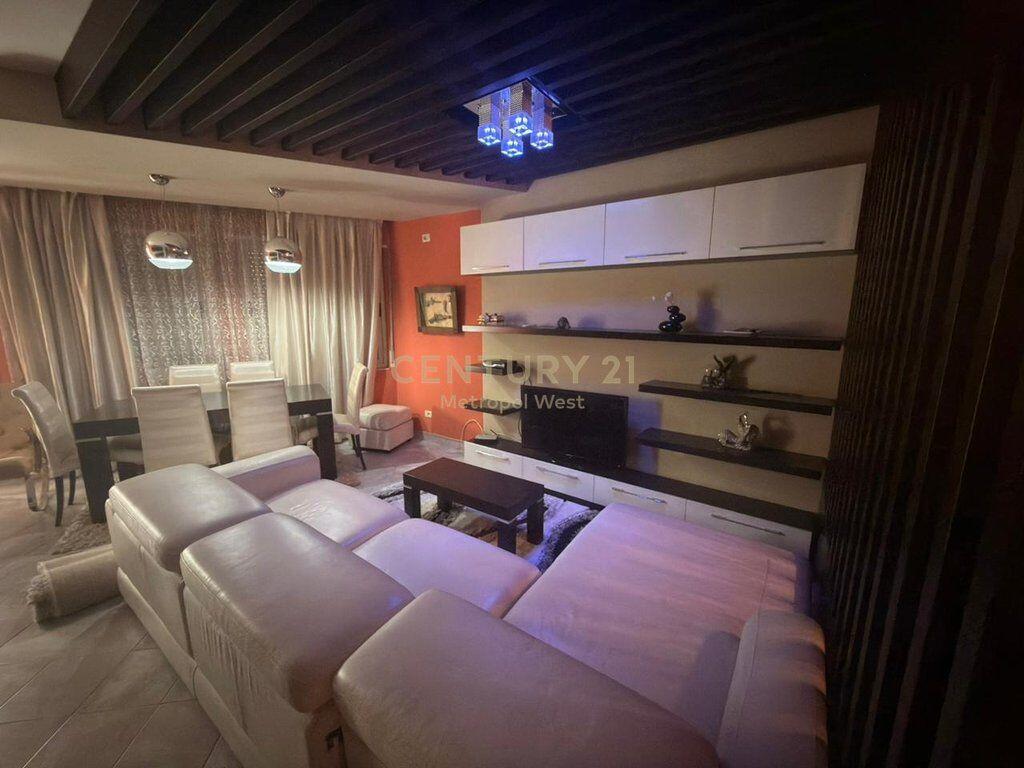 Apartment for sale on Mine Peza Street