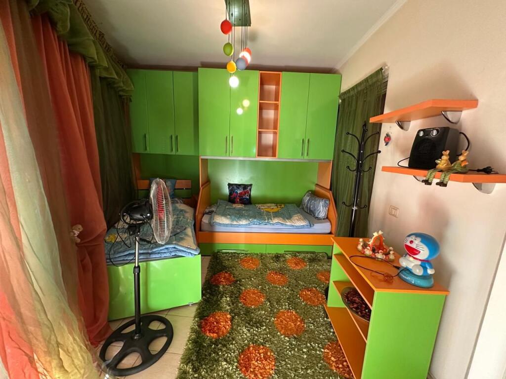 Barrikadave Street apartment 2+1+veranda, furnished, for rent. 700 Euro