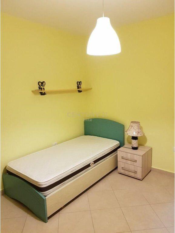 Rent, Apartment 2+1+2, Barricades Street