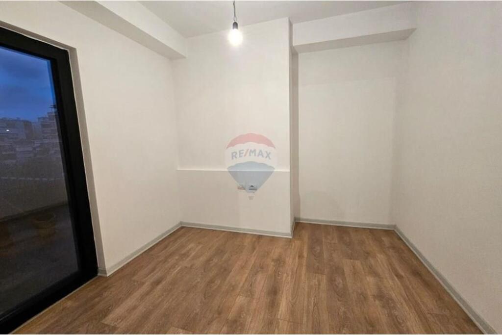 Jepet zyre per qira tek kompleksi Tirana Garden Building!