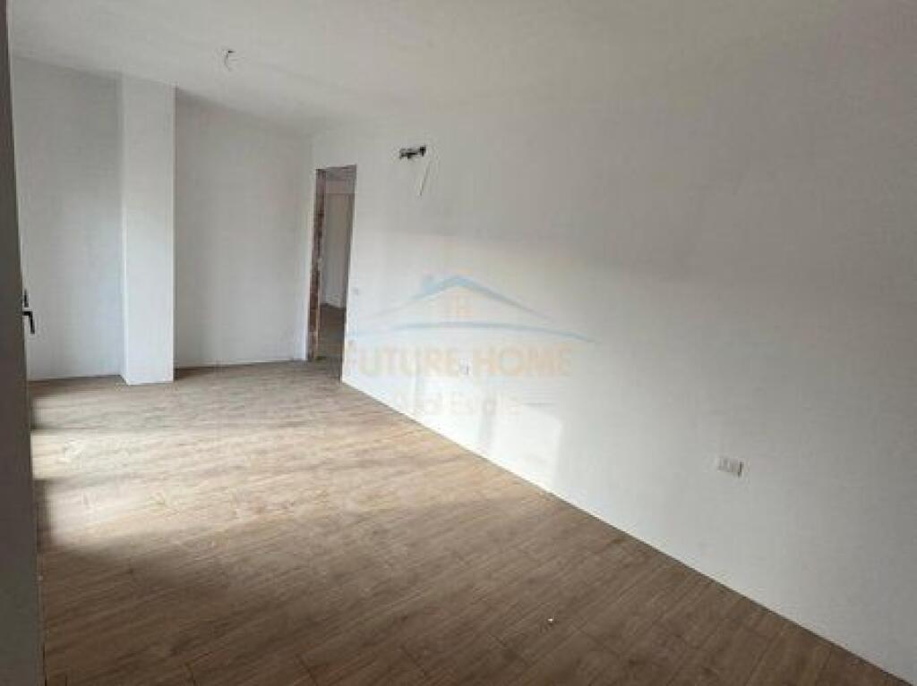 Shitet, Apartament 2+1, Don Bosko, Tiranë.