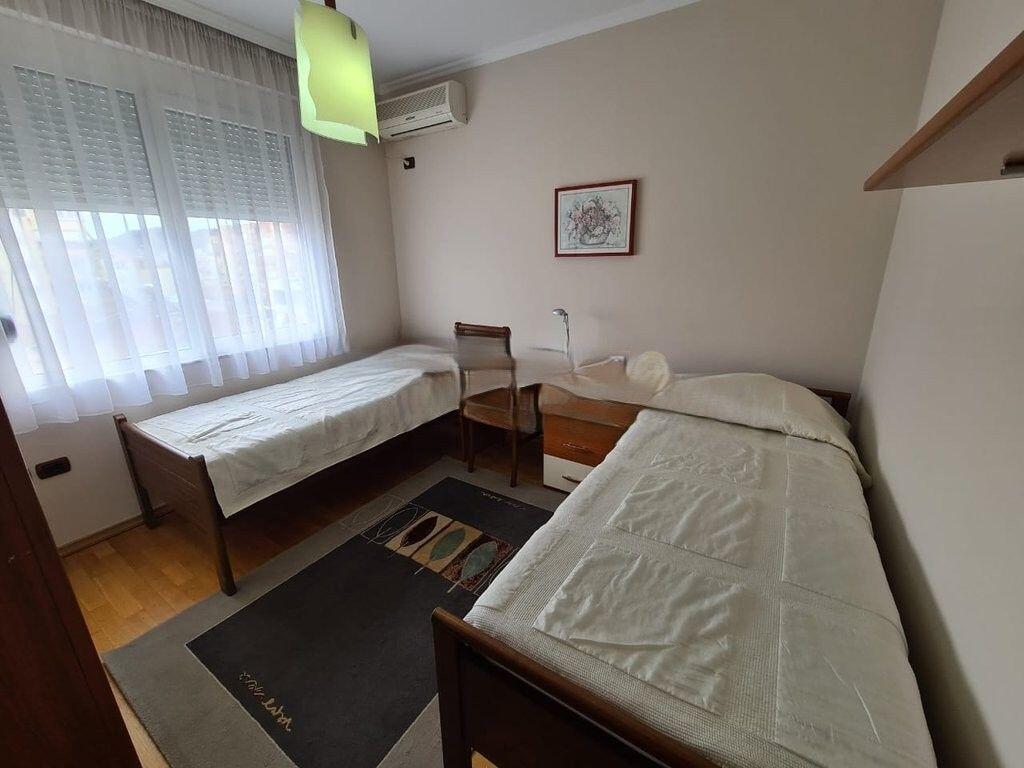 Affittasi appartamento 2+1+2T nella zona di Blloku 800 € /Mese