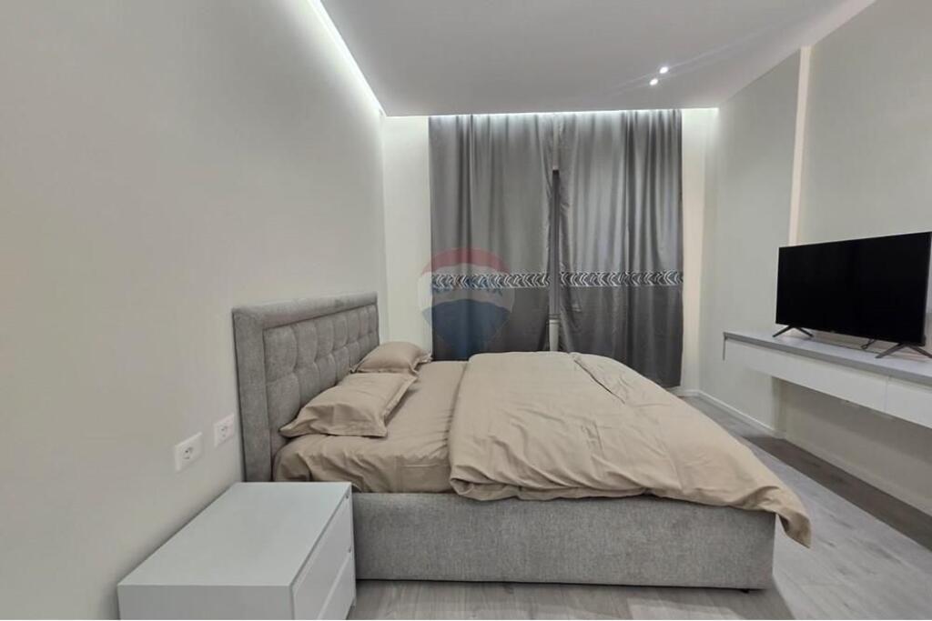 Apartment for rent 2+1 at Vilat Gjermane!!