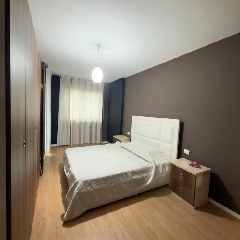 Apartment 2+1 for rent at Unaza e Re