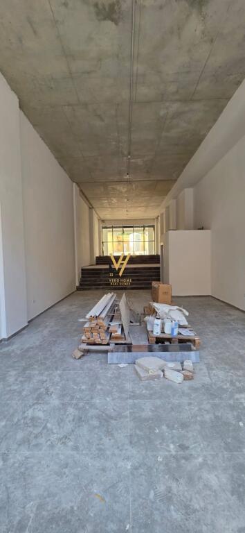 LOCALE COMMERCIALE IN AFFITTO 125 M2 IN VIA BARRIKADAVE 3.500 EURO