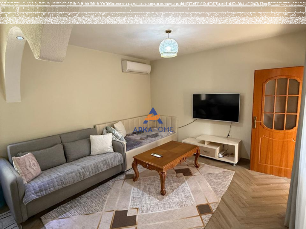 JEPET VILË ME QIRA 2 KATE "5 MAJI – RRUGA ZIJA KAMBO" 90.000 LEKE