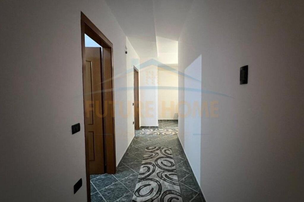 Qera, Apartament 2+1+2, Fresk