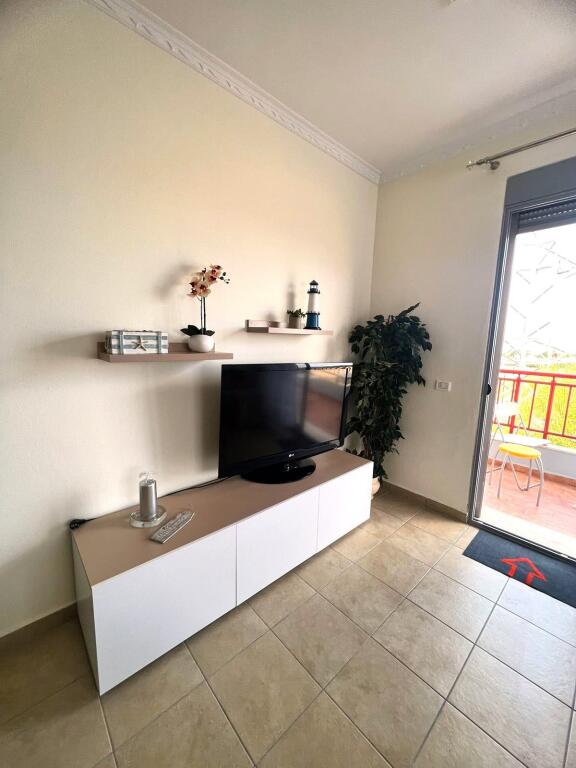 500 meters from Orikum Beach - Very big apartment fully furnished