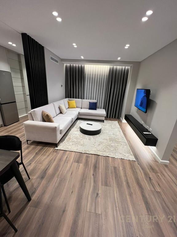 Apartment for rent at Fusha e Aviacionit