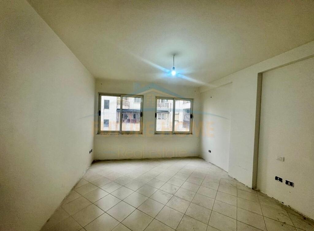 For sale, Apartment 2+1+2, Yzberish, Tirana