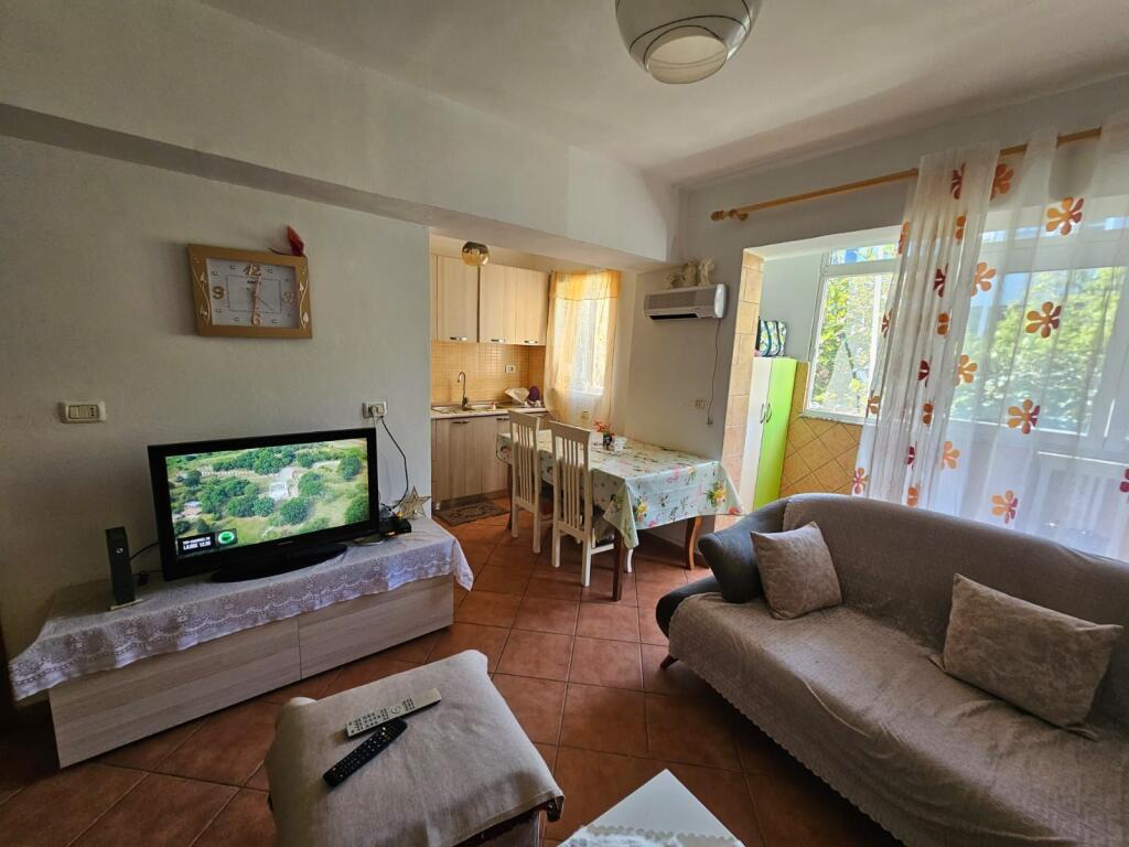 APARTAMENT 1+1 PER SHITJE PRANE RAJONIT TE POLICISË, DURRËS