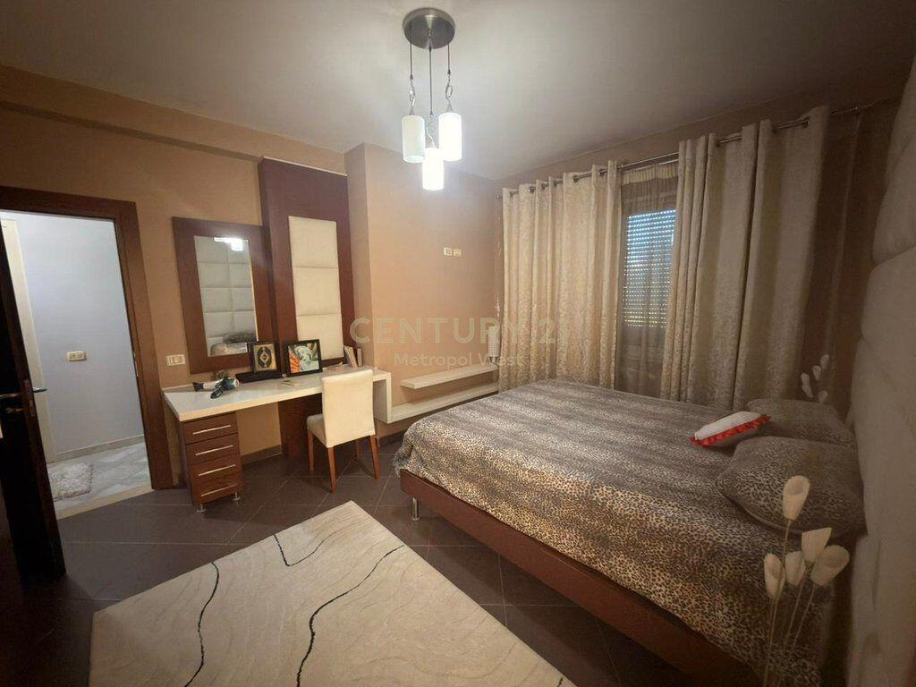 Apartment for sale on Mine Peza Street