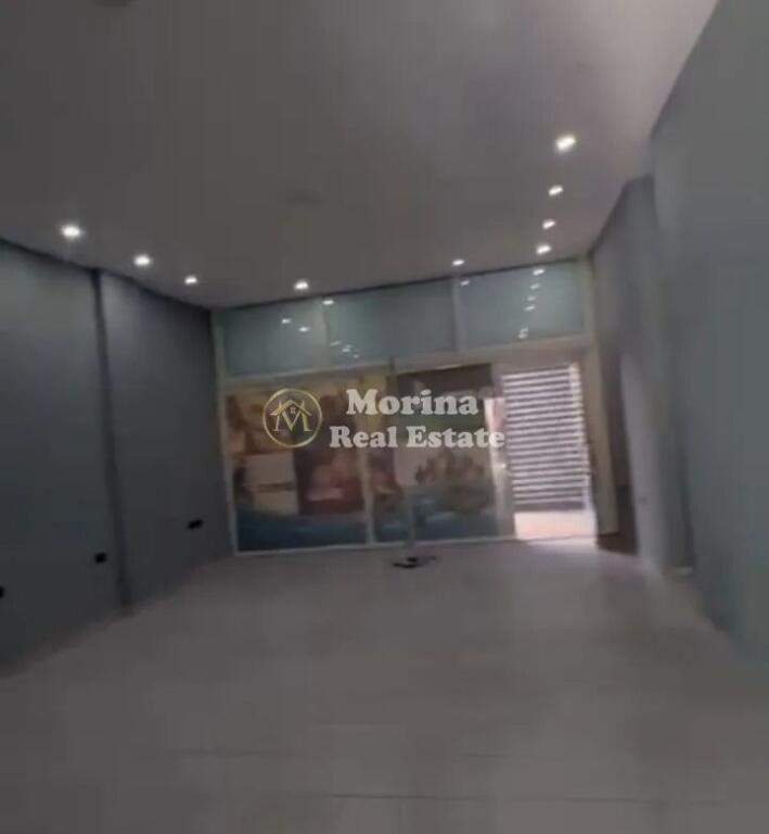 Affitto | Locale Commerciale | Via di Dibrës | 500 €/mese